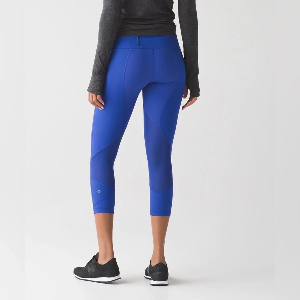 Lululemon Pace Rival Crop Leggings Sapphire Royal Blue size 6 mesh panels